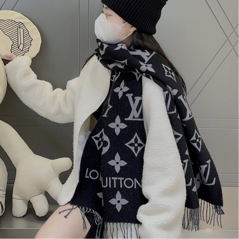 LV Scarf