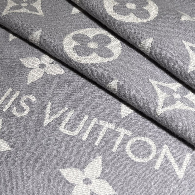 LV Scarf