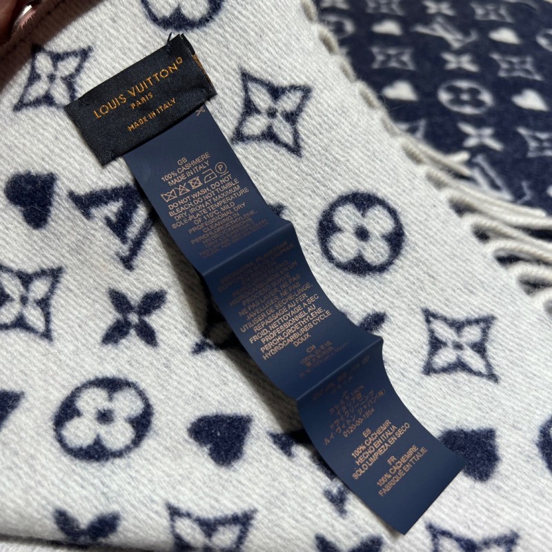 LV Scarf