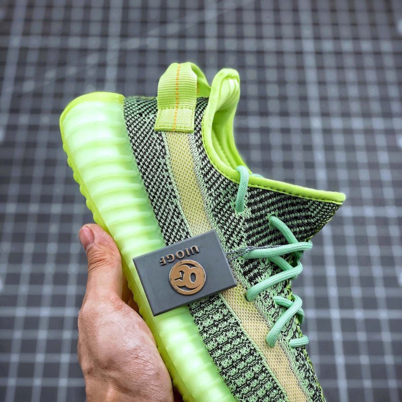 Adidas Yeezy 350夜光绿